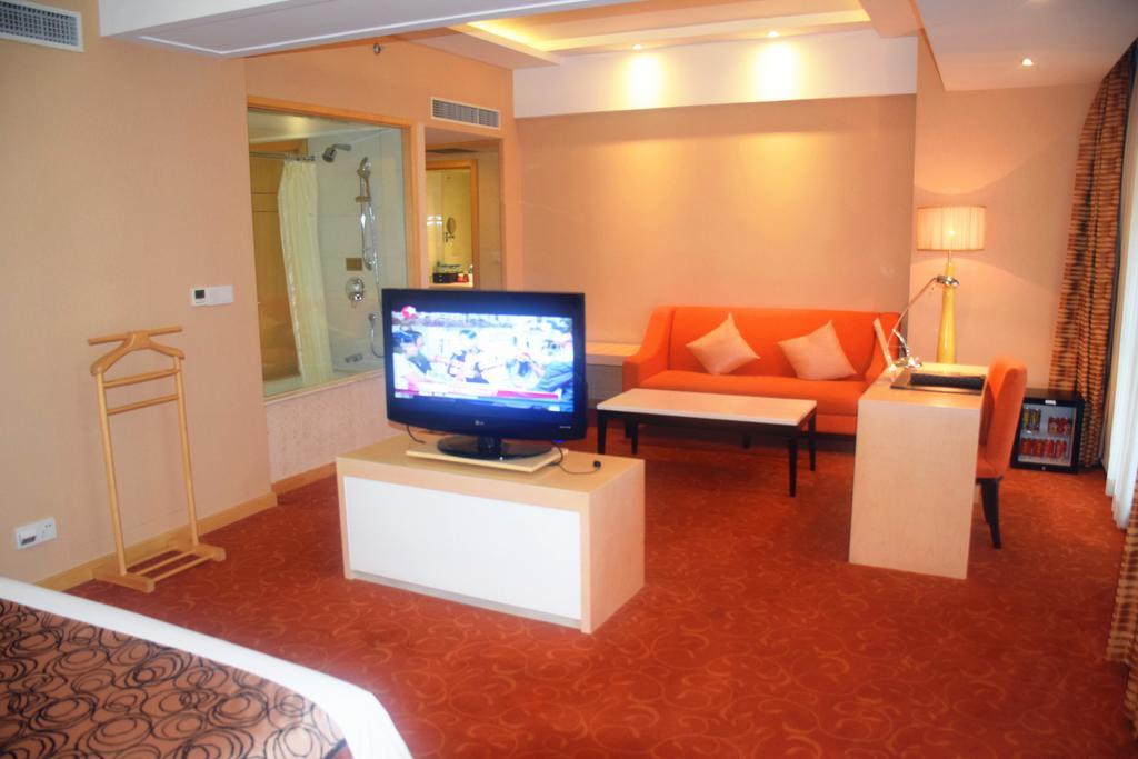 Puxi New Century Hotel Шанхай Екстер'єр фото