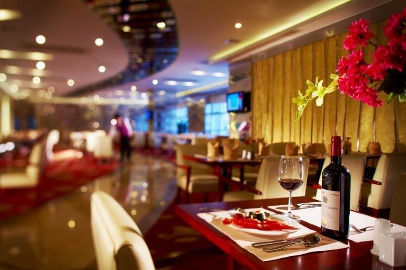 Puxi New Century Hotel Шанхай Ресторан фото